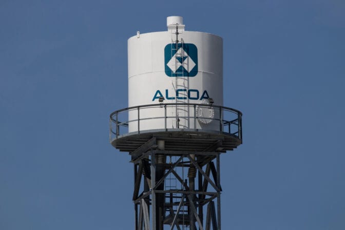 Alcoa strengthens upstream hand with South32 deal - Mining Magazine ...