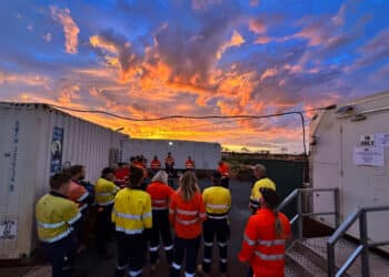 A crew pre-start during the dawn shift change. Images: The Jonah Group